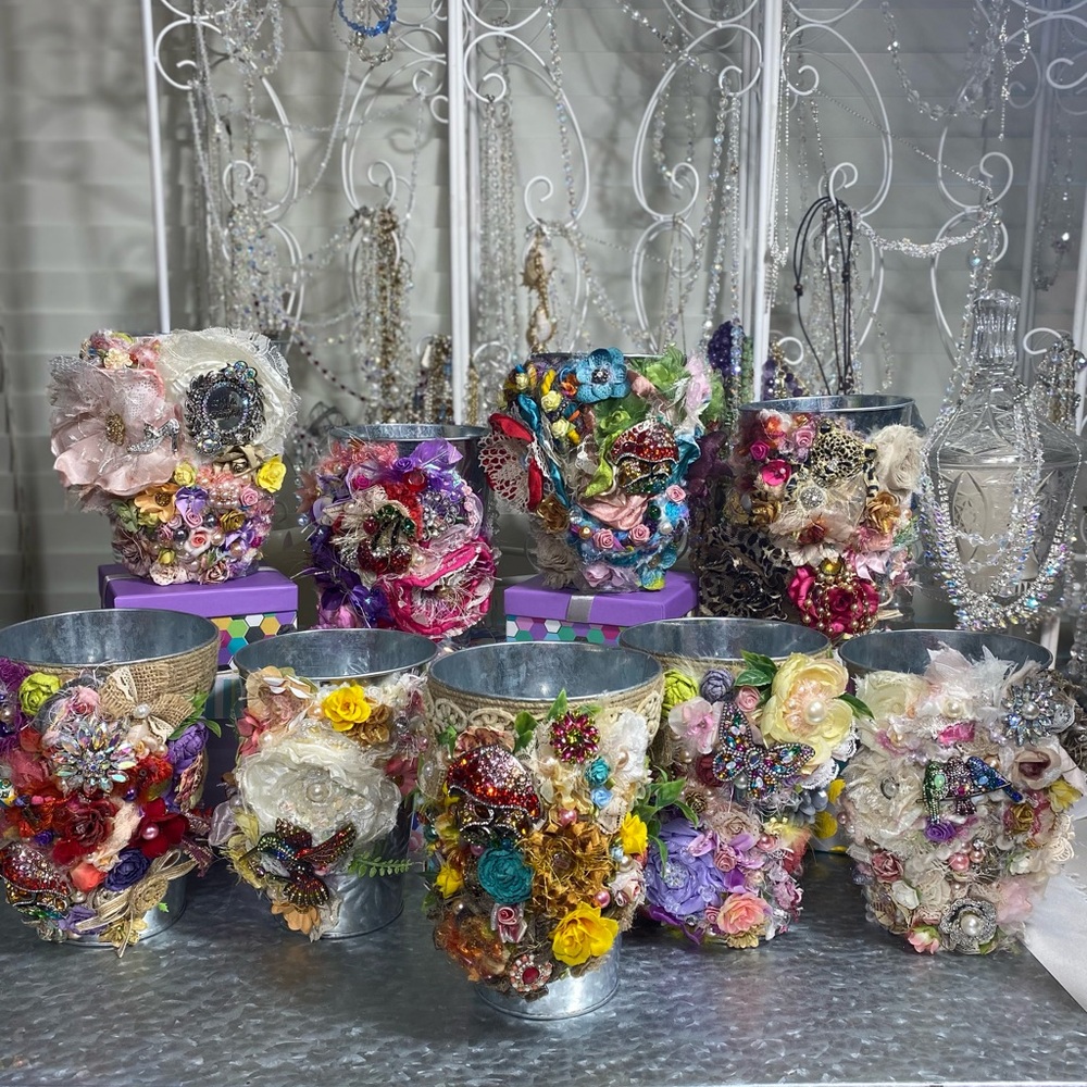 -Giveaway Basket Of Beautiful Jewelry when you spend $38.00 live show 3-20